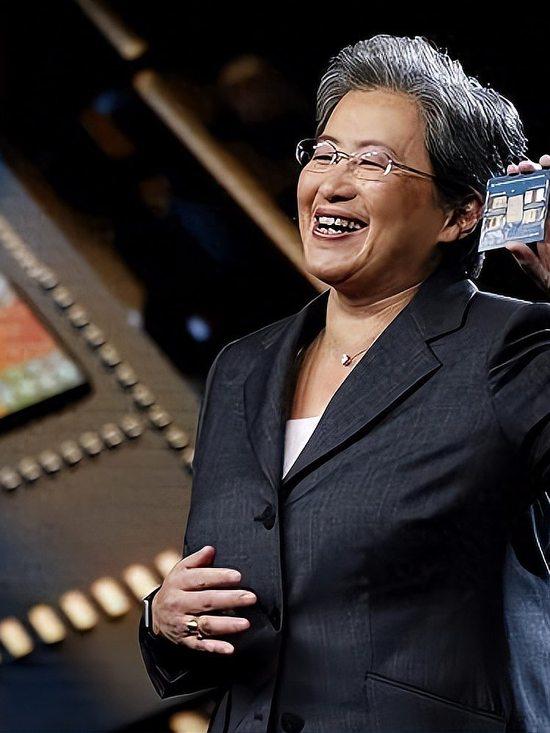 无惧美方施压深耕中国，苏姿丰执掌AMD逆袭尽显商业远见
 
AMD掌门人苏姿丰，