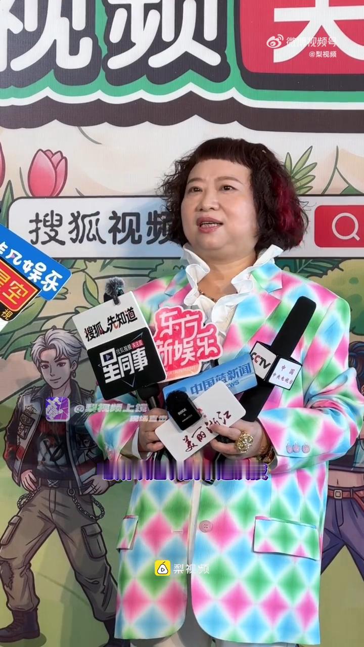 饶雪漫自曝将把左耳拍成Ai短剧饶雪漫将把左耳拍成Ai短剧 AI+经典青春IP，《