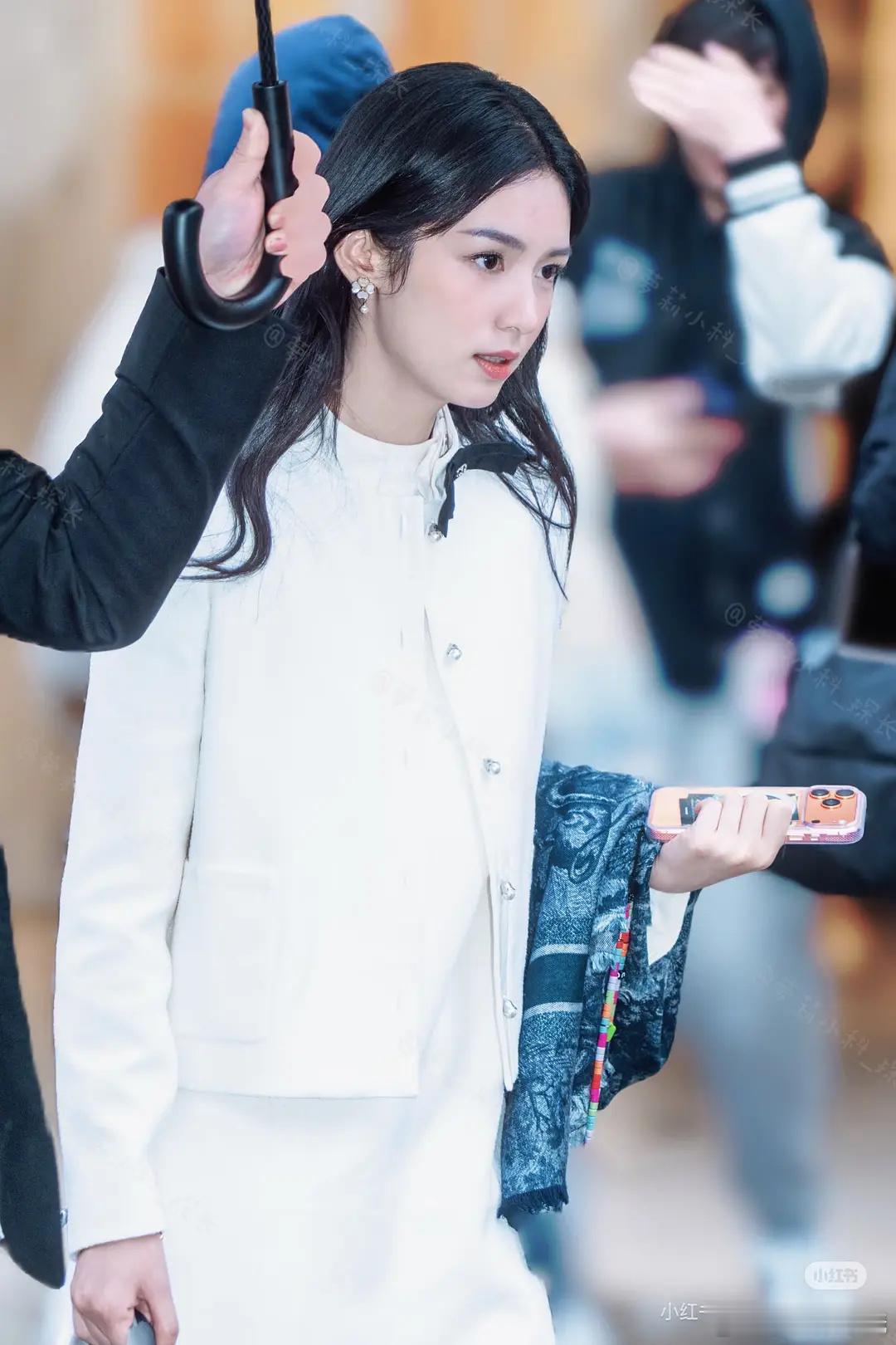 周也，王玉雯🦅今日出发图，期待谁 