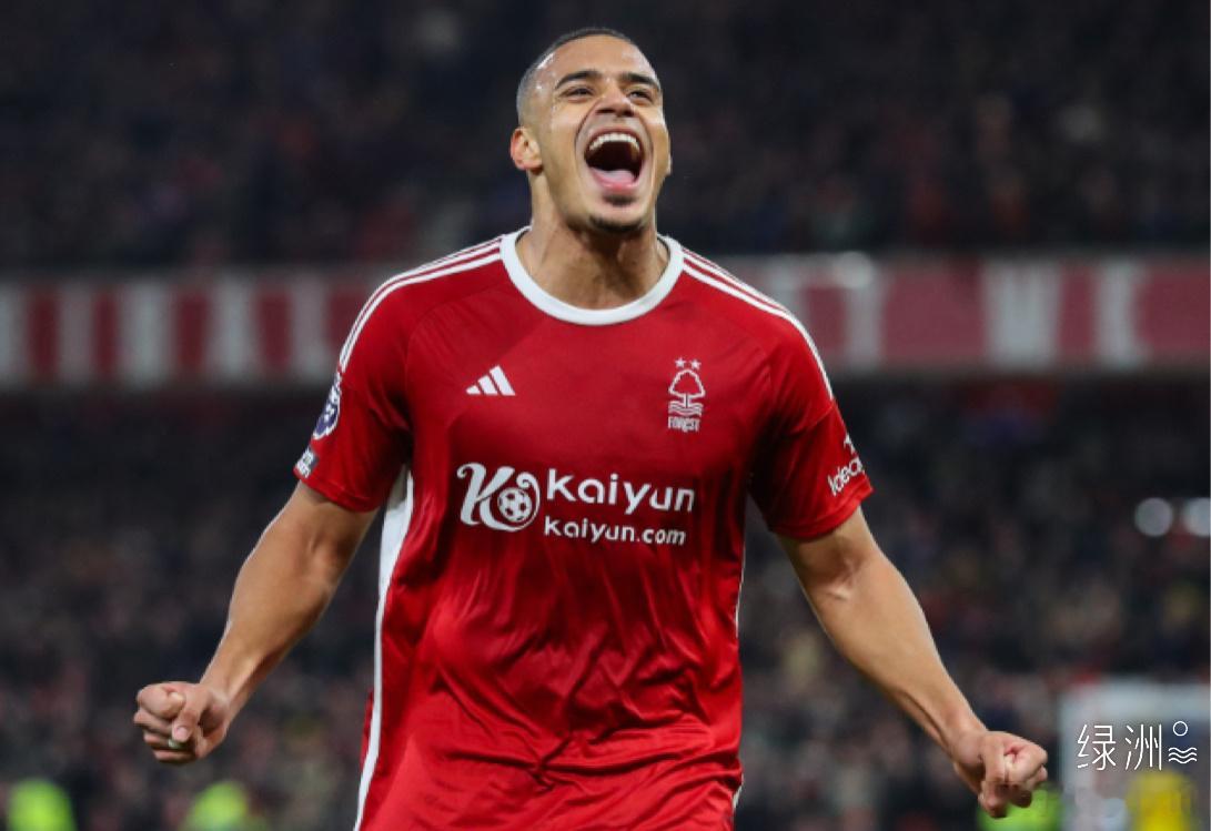 据《每日好体育报》报道，巴塞罗那对诺丁汉森林的巴西中后卫穆里略表现出浓厚兴趣，俱