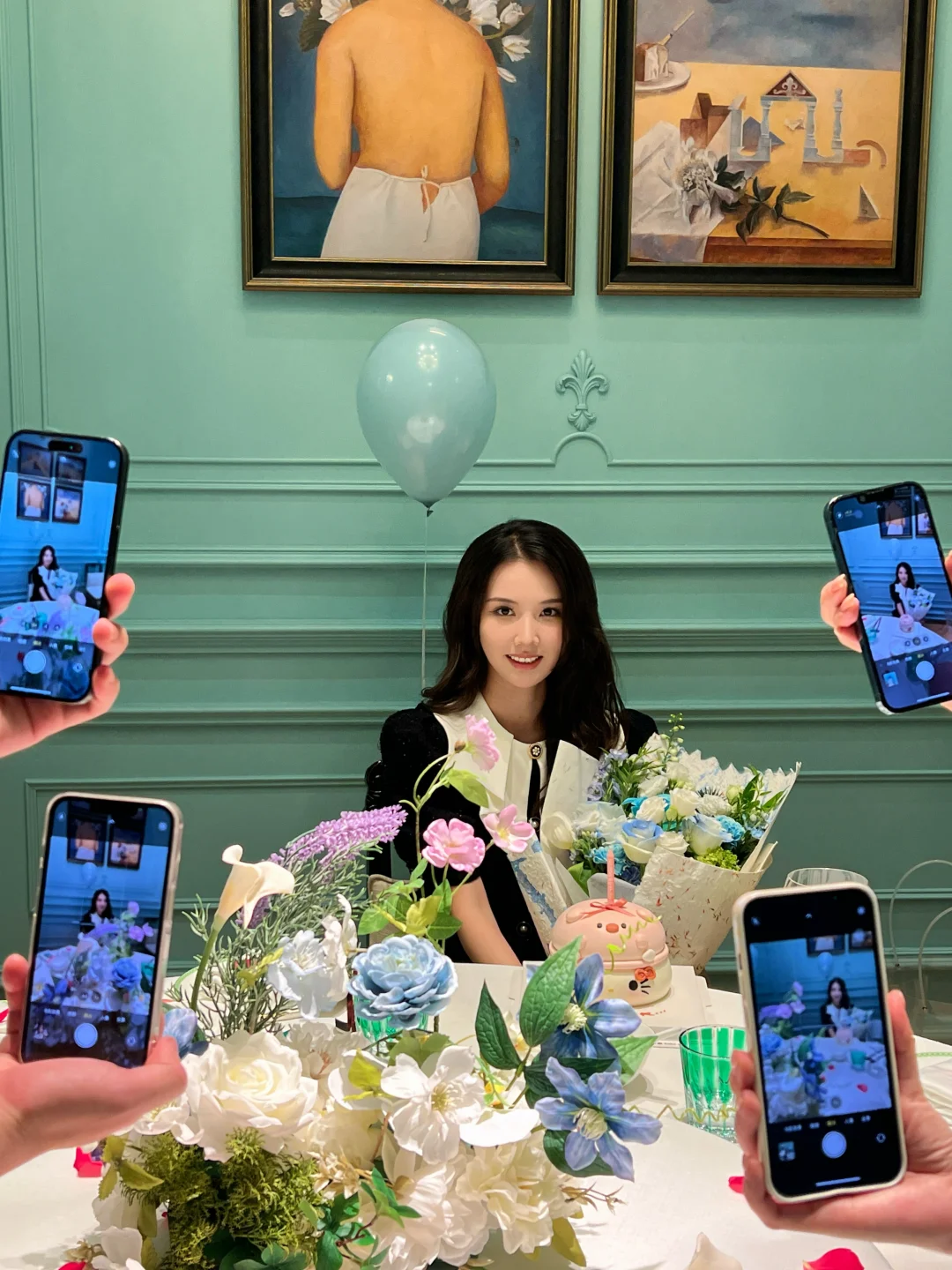 终于轮到我拍这个超出片的生日pose啦🎈