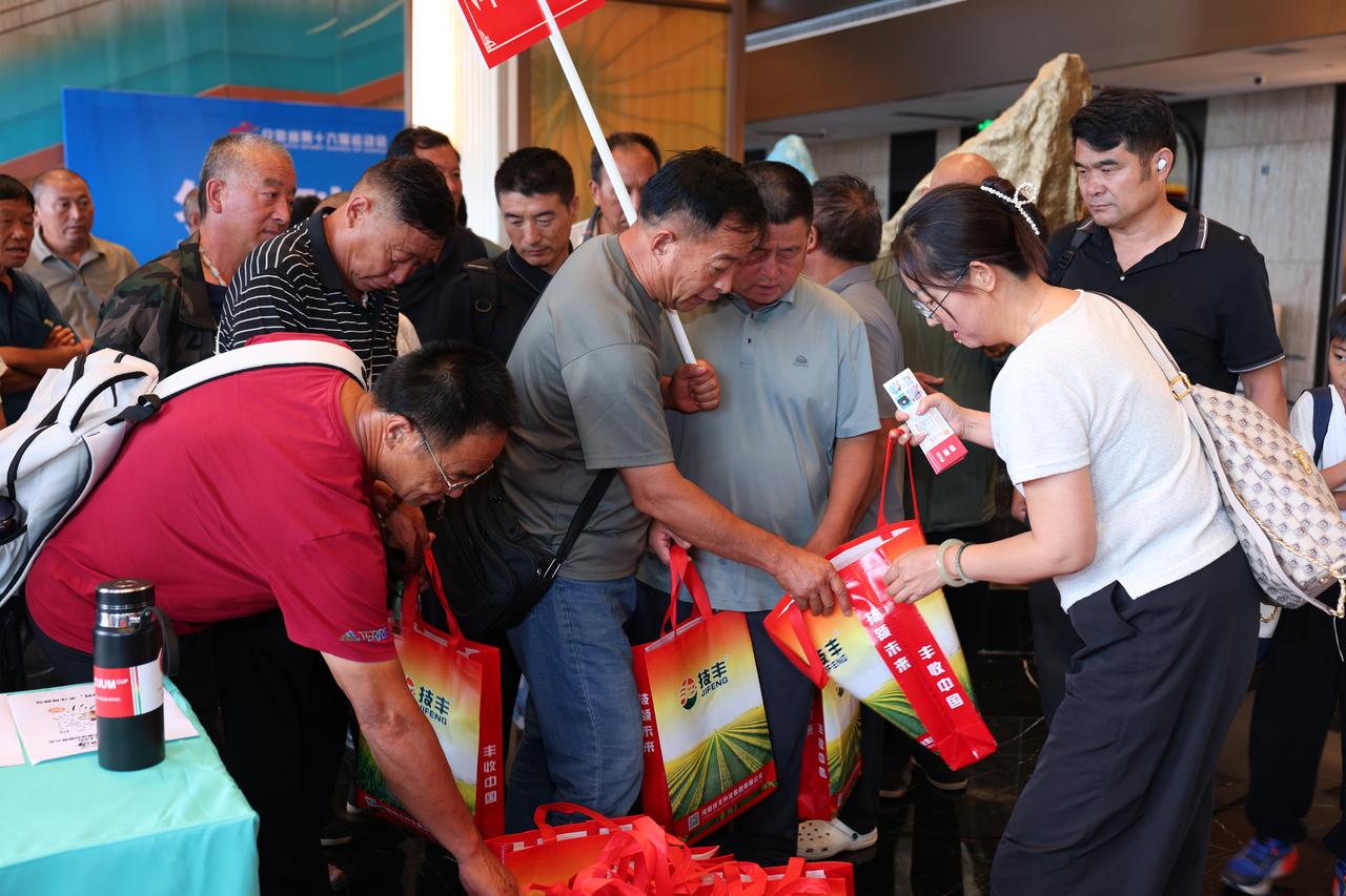 想找黄淮海爆款小麦品种？来灵璧千人大会解锁哪吒棒君育 136！7 月 19-20