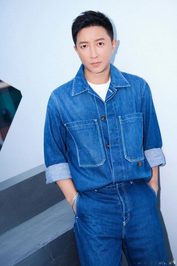 韩庚自己撞档自己韩庚撞档韩庚韩庚新电影《森中有林》马上上线，沉浸式看吕新开的人生