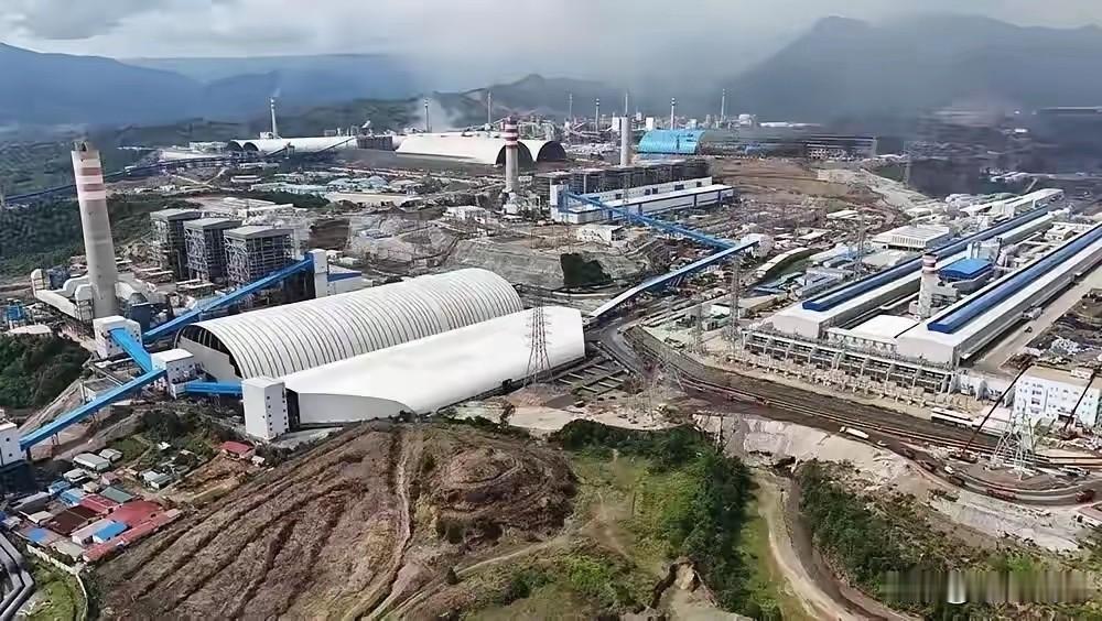 中企前脚拆掉镍铁烧结炉，8000公里海运回国，后脚，印尼就请来了莫迪。
两国同意