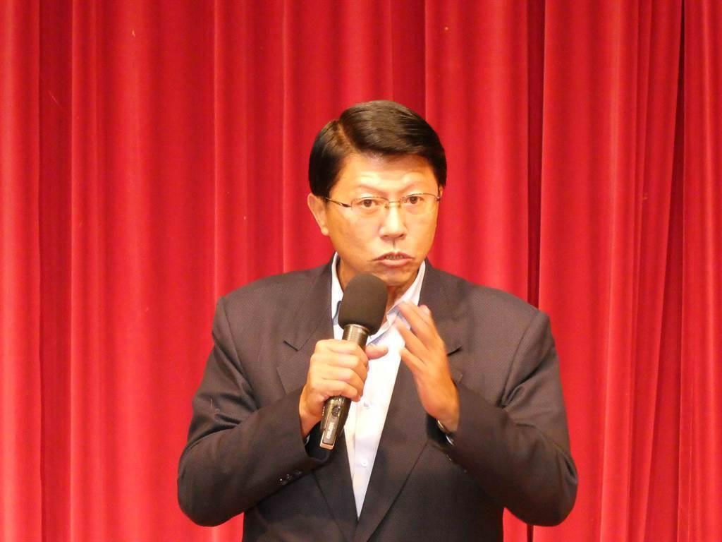 谢龙介的机会来了！郭正亮指出，切莫认为台南这一传统优势“基本盘”还如往昔那般稳固