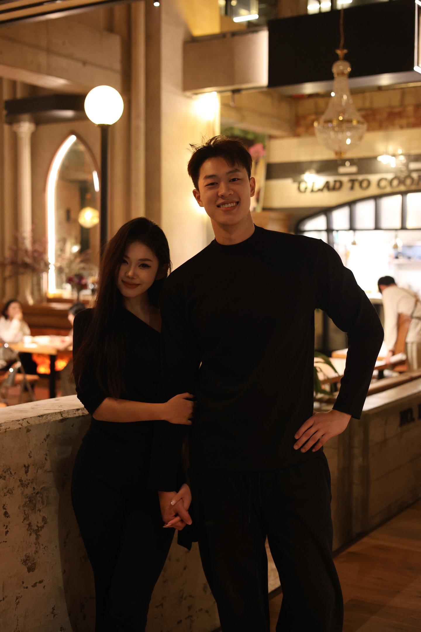 全世界还有谁 比我们还绝配