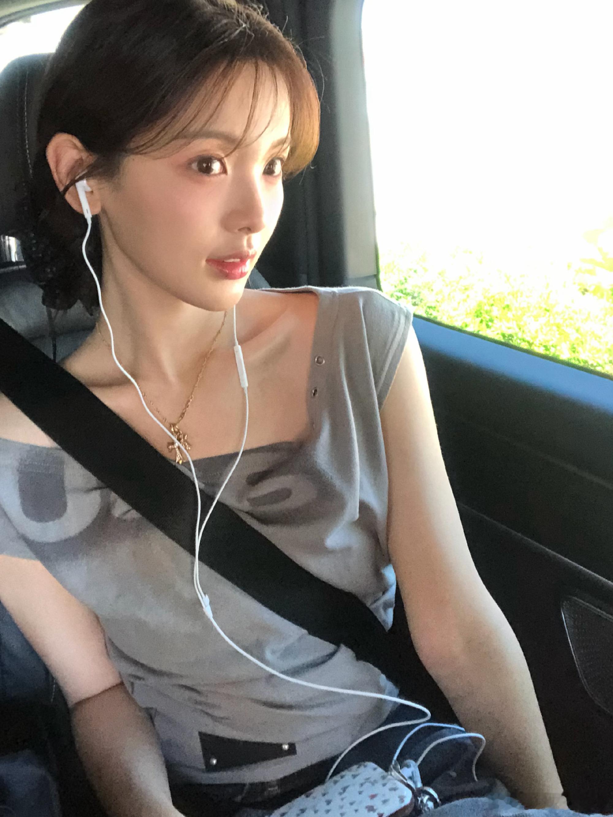 超越咋这么萌 