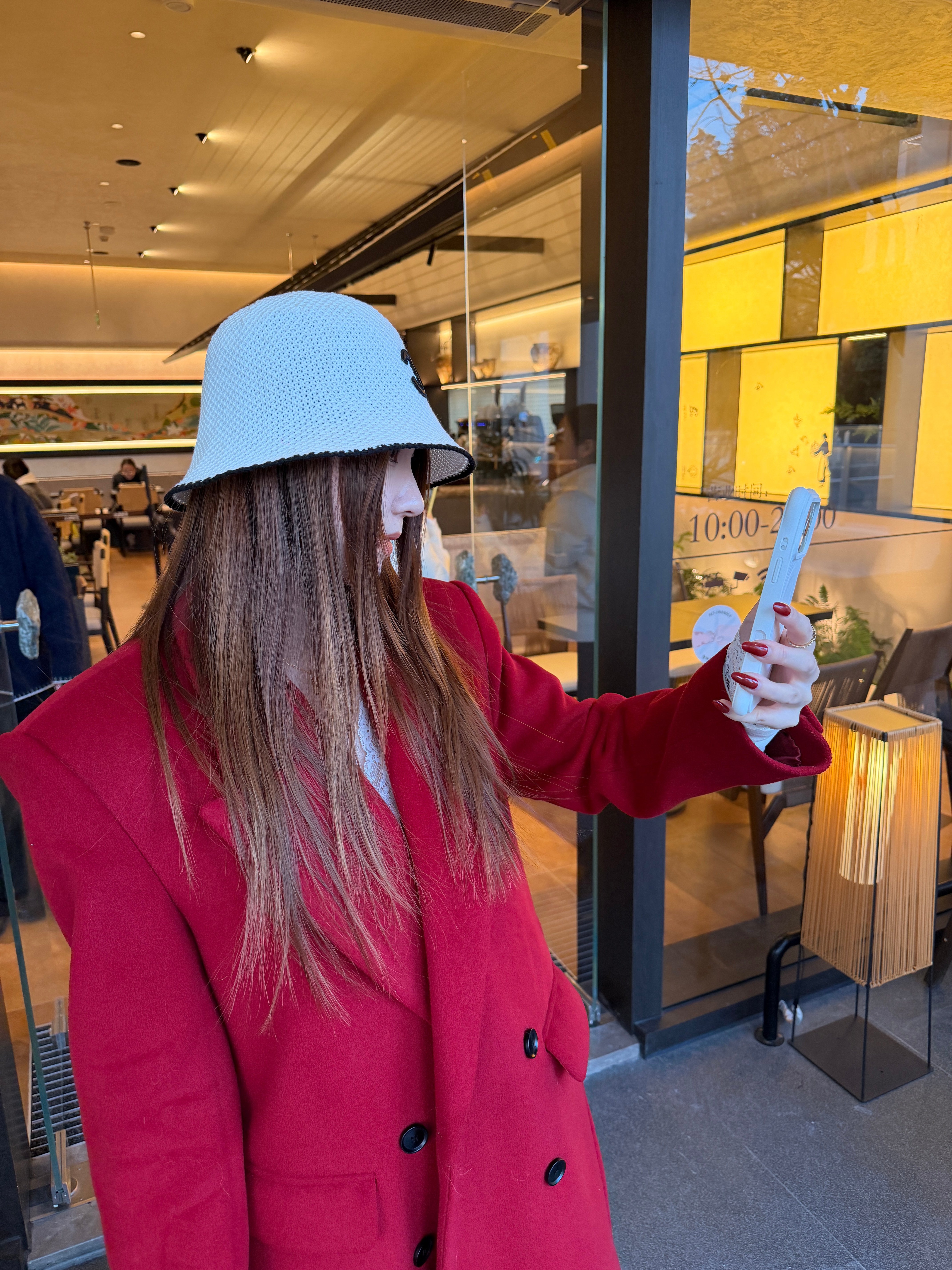 最近爱上了红大衣穿搭不可辜负的美食