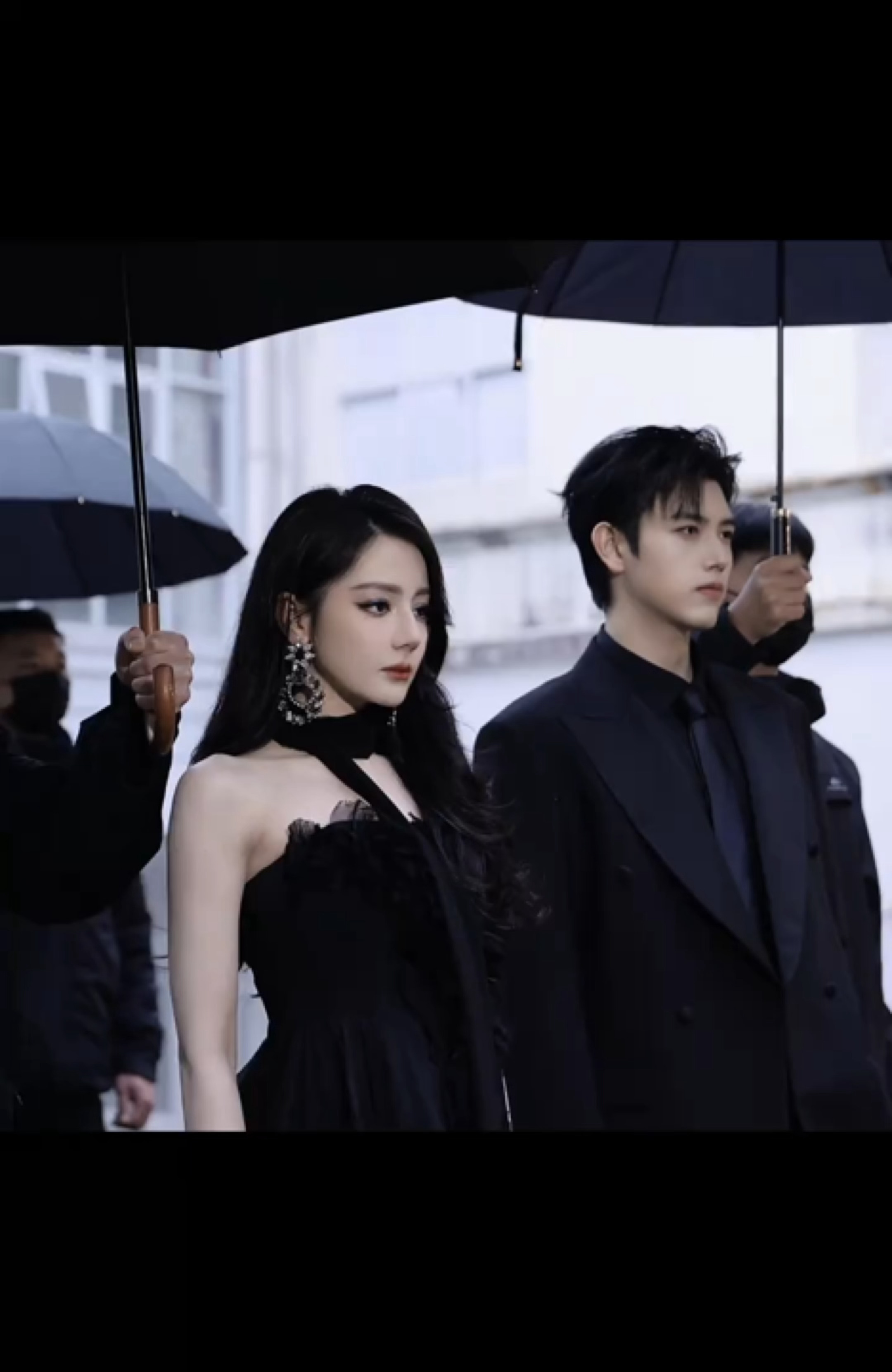 诡秘 这集是我为你定制的豪门双A夫妇 白日提灯首日百指13万