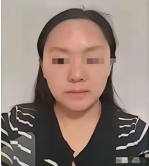 杨红娟，姚安一中思政教研组组长。4月24号发生的张永辉老师坠楼事件，4月27号张