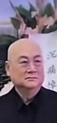 我信了，
我是真的信了迟重瑞对陈丽华的爱，
哪有半点掺假！看着他憔悴的模样，那份