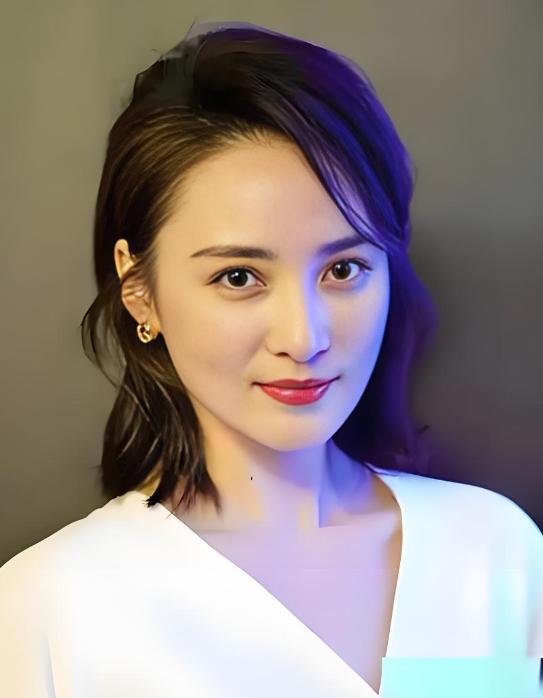[微风]演员蒋勤勤说年轻时候那颜值，真不是瞎吹的，当年考进北京电影学院，一进校园