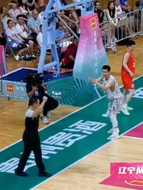 哈哈哈哈哈哈，继伟全运会男篮辽宁男篮 ​​​