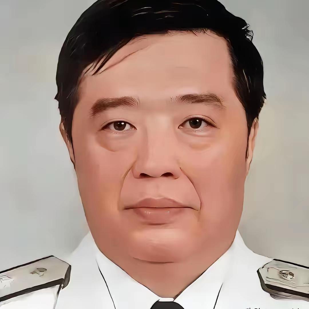 1998年，香港贺龙之子贺鹏飞，看四下没人，闪身冲进一间商人办公室，凑到那人耳边