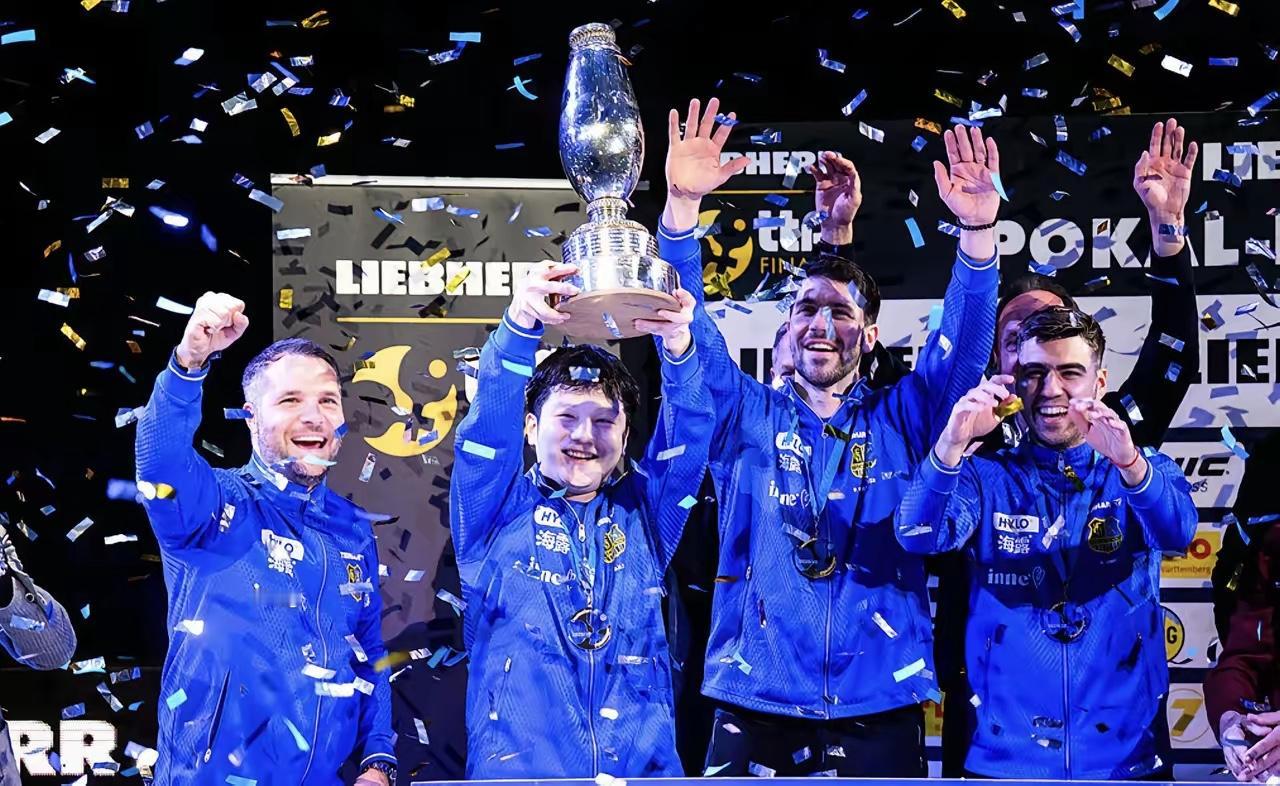 只要给樊振东一个舞台，
他就会将其推向一个史无前例的高度！

在刚刚结束的德国杯