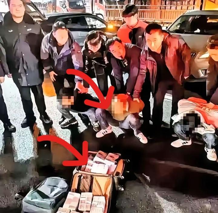 炸窝了！“26年全国第一巨额抢劫案在江苏发生！2026春节前夕江苏泰州海陵区发生