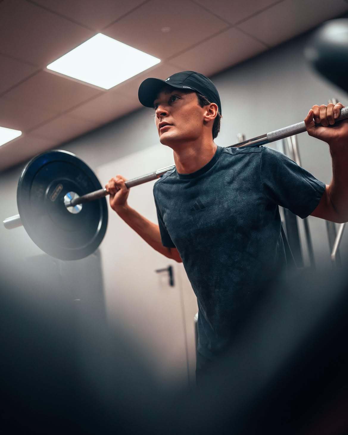 乔治·肌塞尔💪 