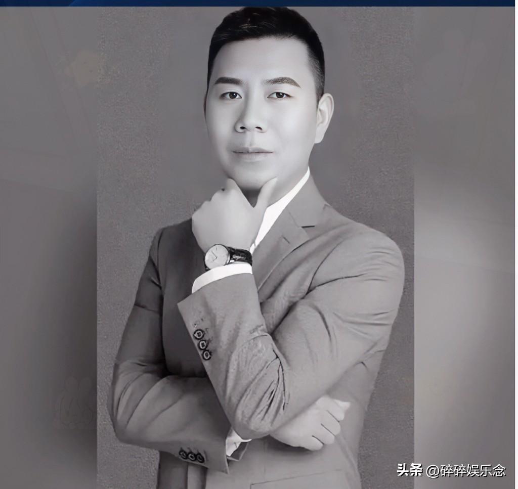 身价过亿又怎样？

连续三年逃体检的CEO，

朋友圈那句“没人值得你拼命”成了