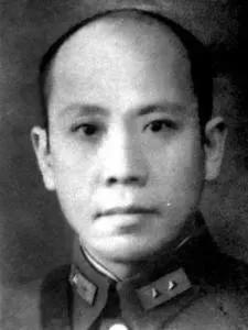 1948年，黄百韬突围时，腿部中弹后，他含泪对副军长杨廷宴说：“我不行了，你还年