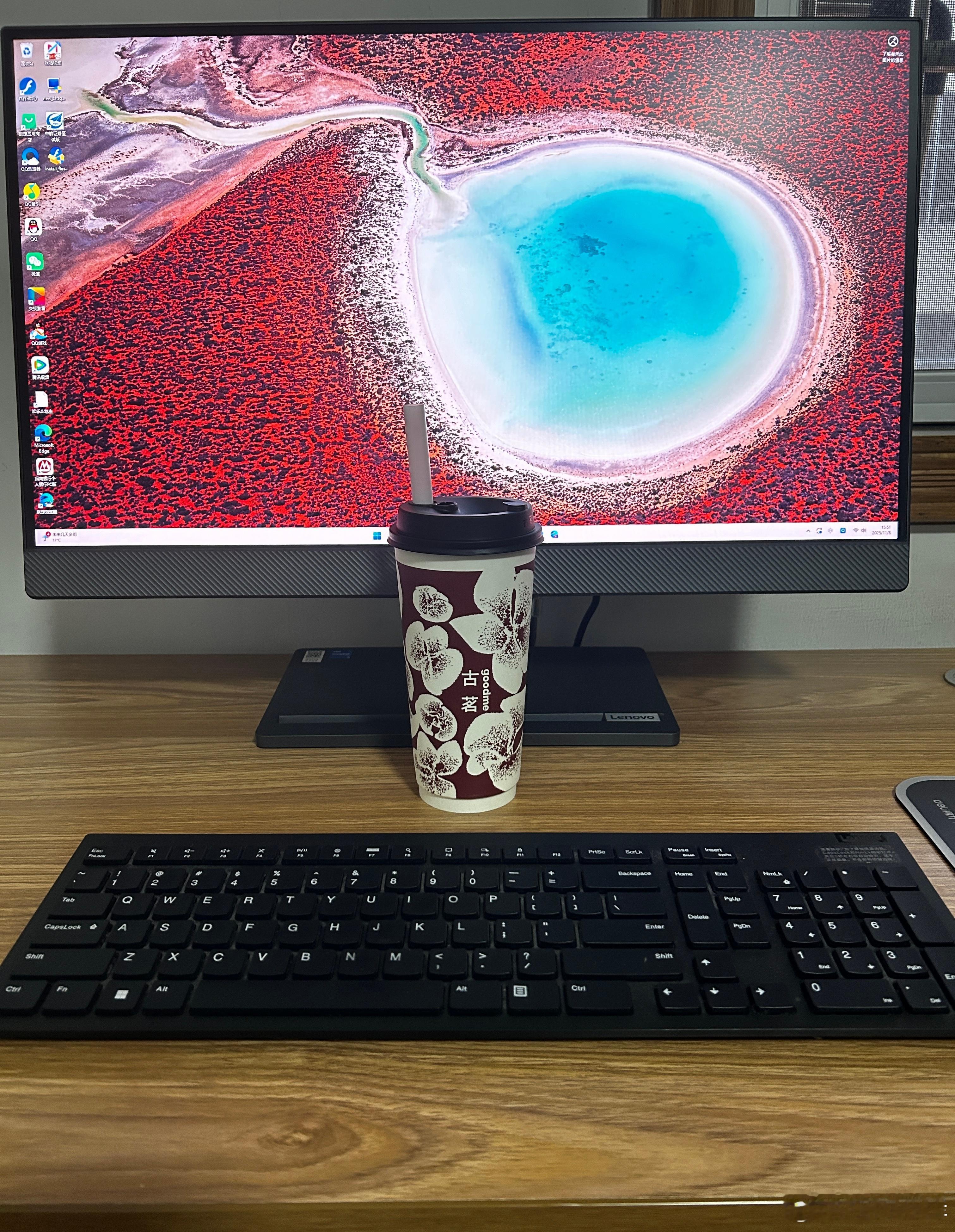 我在喝古茗奶茶，味道不错。 ​​​