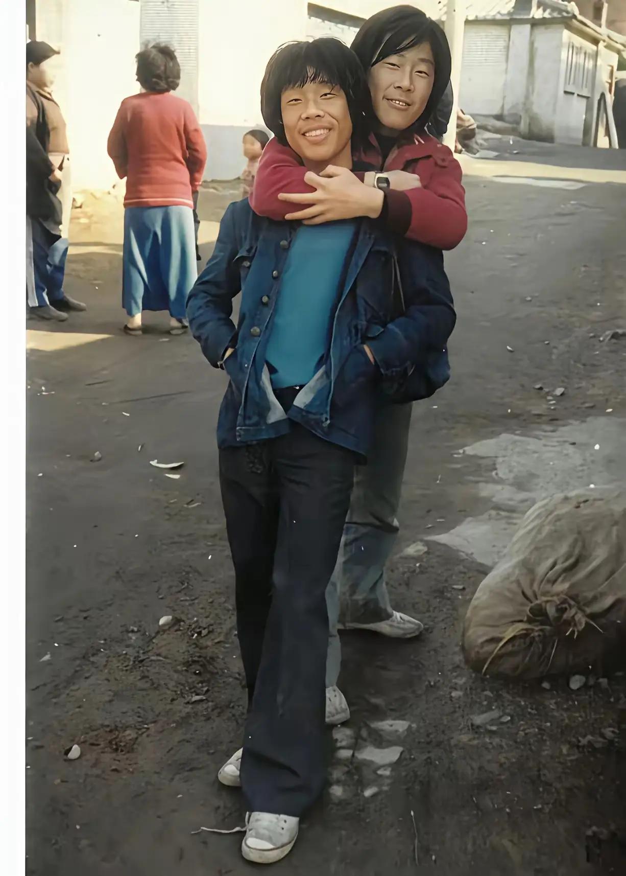 人不可貌相，
海水不可斗量。
从草根到最高权力者，
人也有逆袭的时候，
只要你努