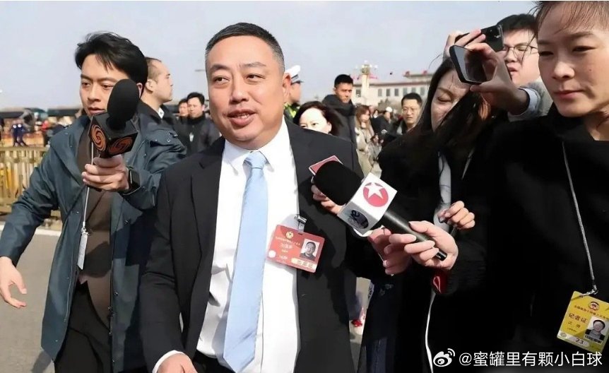 刘国梁在一切还没有确定的情况下，还是先往好处想想……刘国梁是中国乒乓球的标志性人