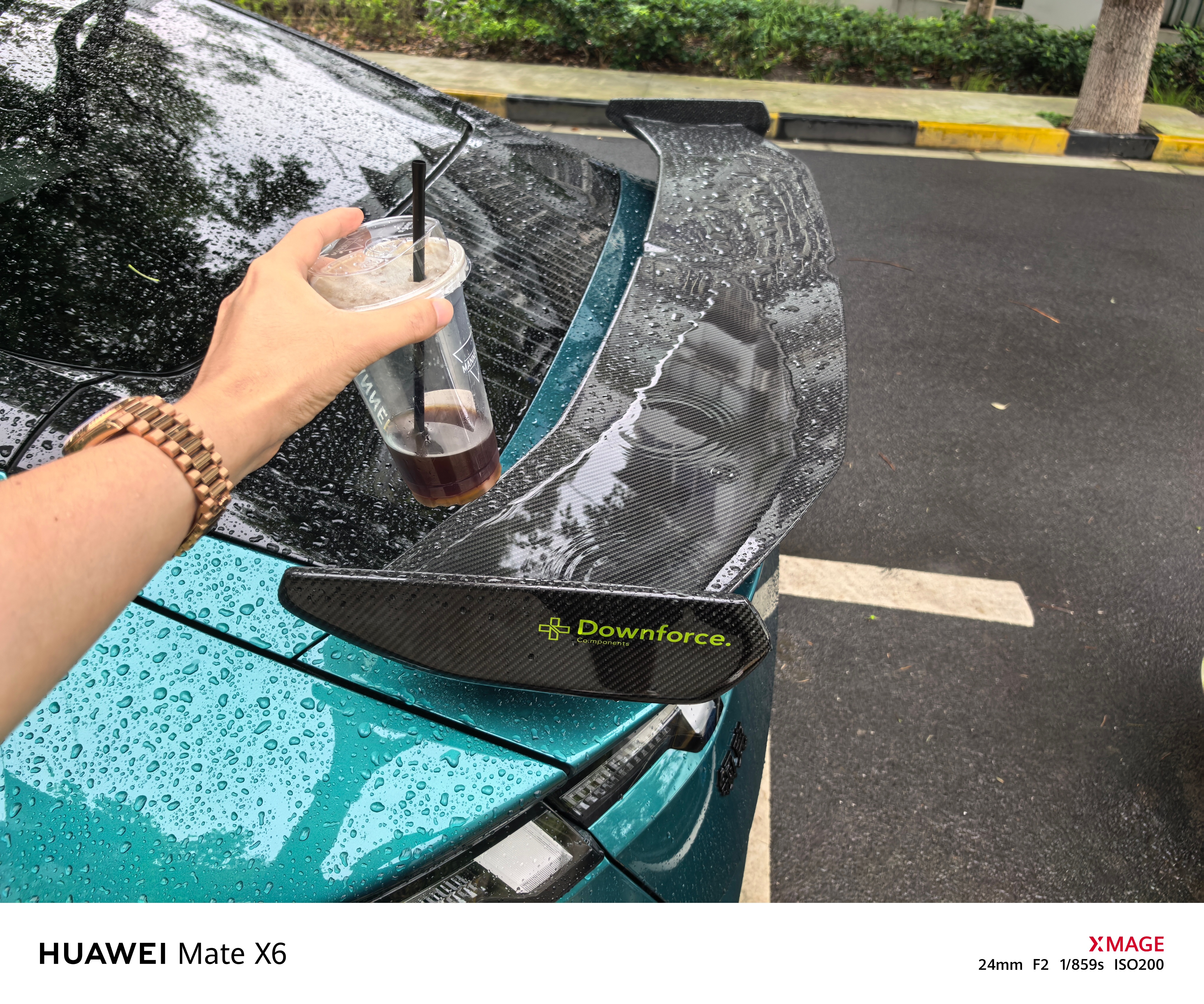尾翼的正确打开方式除了吃饭做桌板还有存水 ​​​