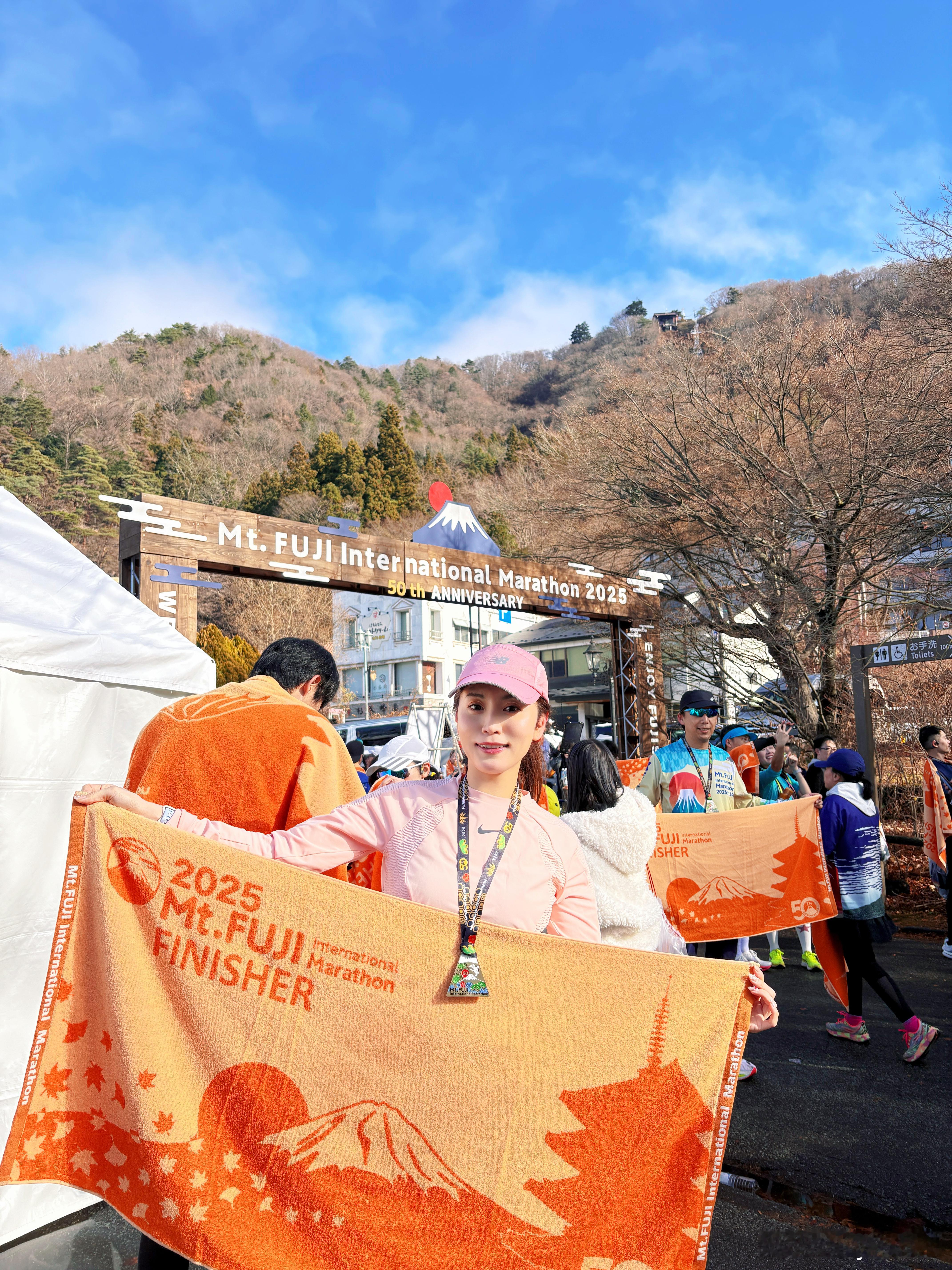 🇯🇵富士山马拉松｜大雨又爬坡357安全完赛富士山马拉松安全完赛3小时57分5