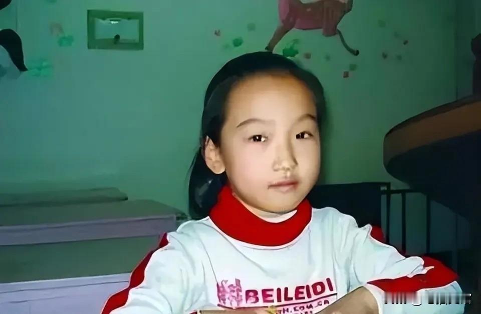 2007年，内蒙古的一个6岁小孩被我国已特种部队破格应召入伍，据说，这个小女孩有