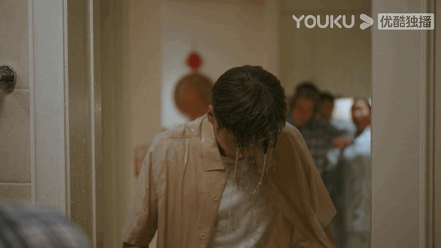 #鸣龙少年病耻感好真实# 无论是谁看到了《鸣龙少年》这段剧情肯定也是会觉得非常的