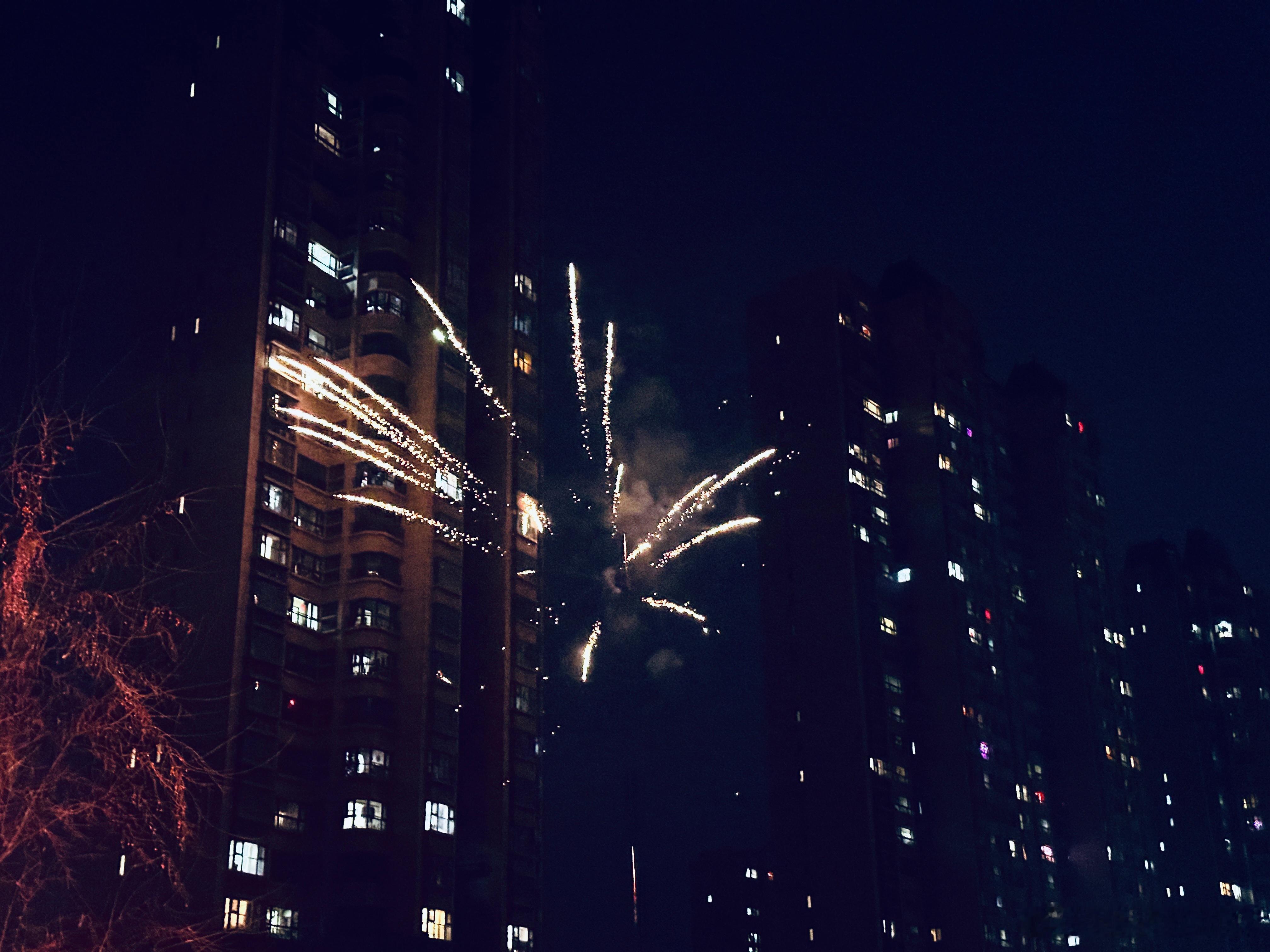 在“千门开锁万灯明”中，愿万事圆满。好梦~~~ ​​​