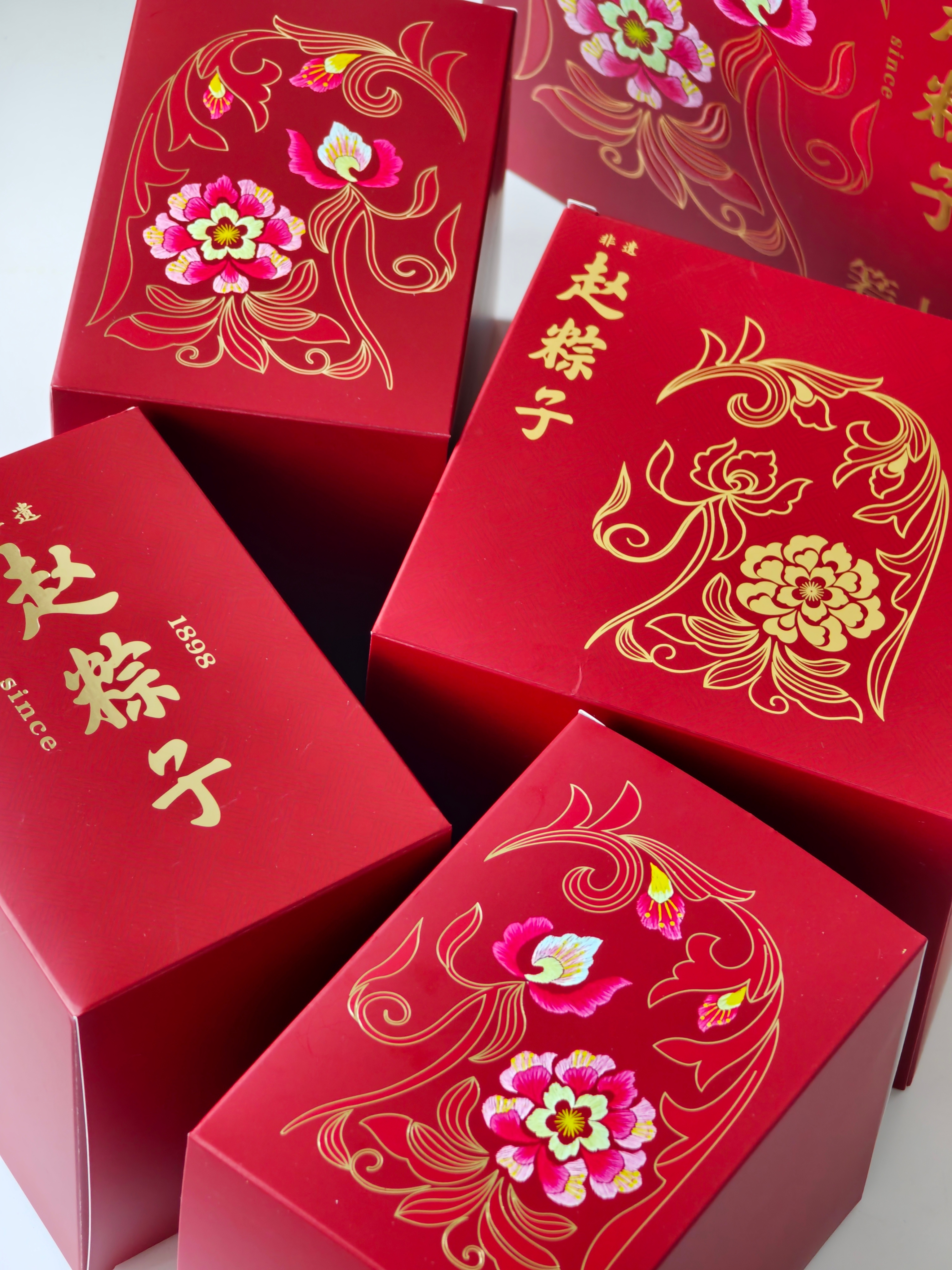 这款非遗粽子礼盒，这个端午吃出仪式感下周就是端午节了，一下就被这款赵粽子礼盒狠狠
