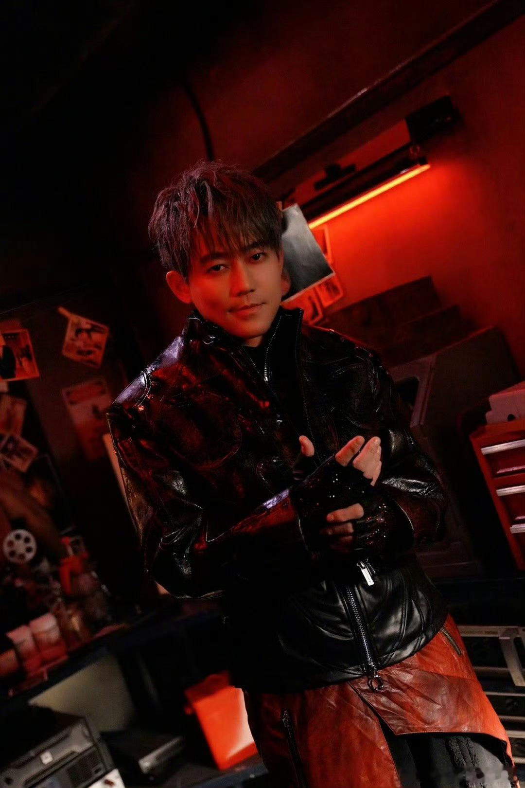 苏醒加盟光从东方来 西安场有苏醒！2月12日20:00开唱，老歌手新舞台活力满满