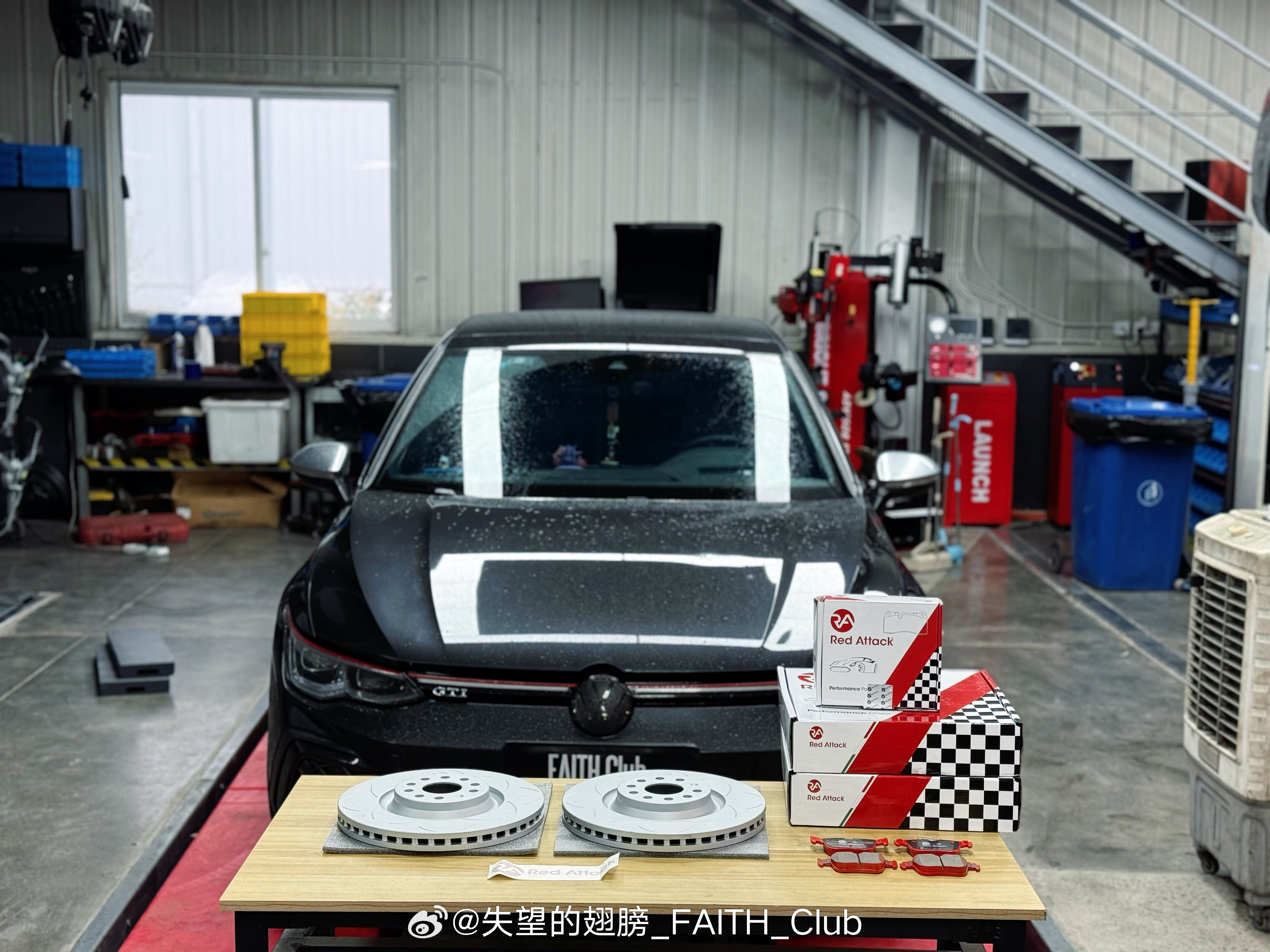 高尔夫8代GTI：原厂S3同款卡钳，🇮🇹Red Attack皮+碟，高性价比