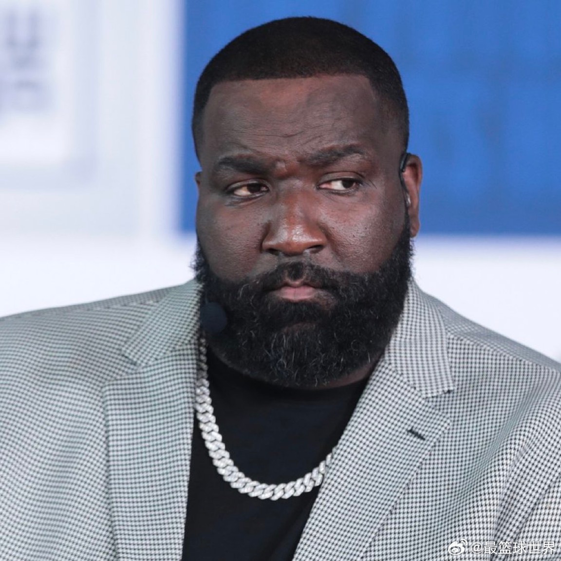 肯德里克·帕金斯谈到今晚湖人对阵雷霆的比赛：“湖人队需要这场胜利，就像老年人需要