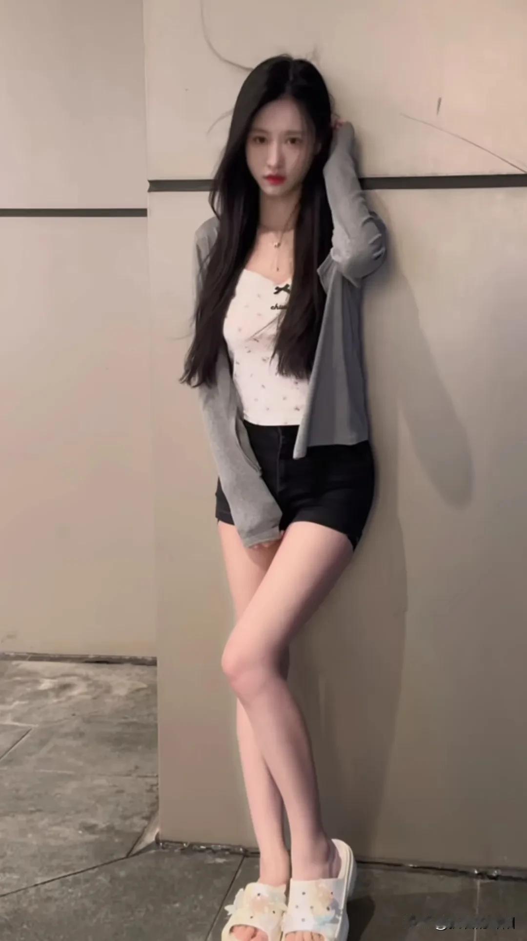 女神的性感，令人陶醉。