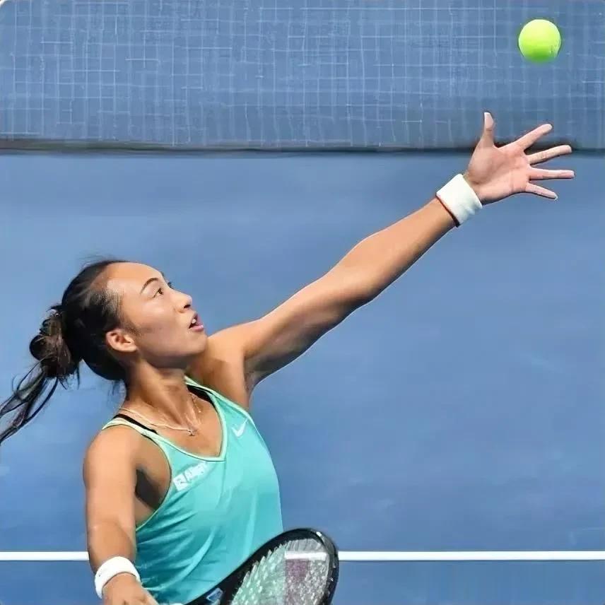 10月25日，WTA珠海超级精英赛兰花组，在北京时间22:10刚刚结束的一场比赛