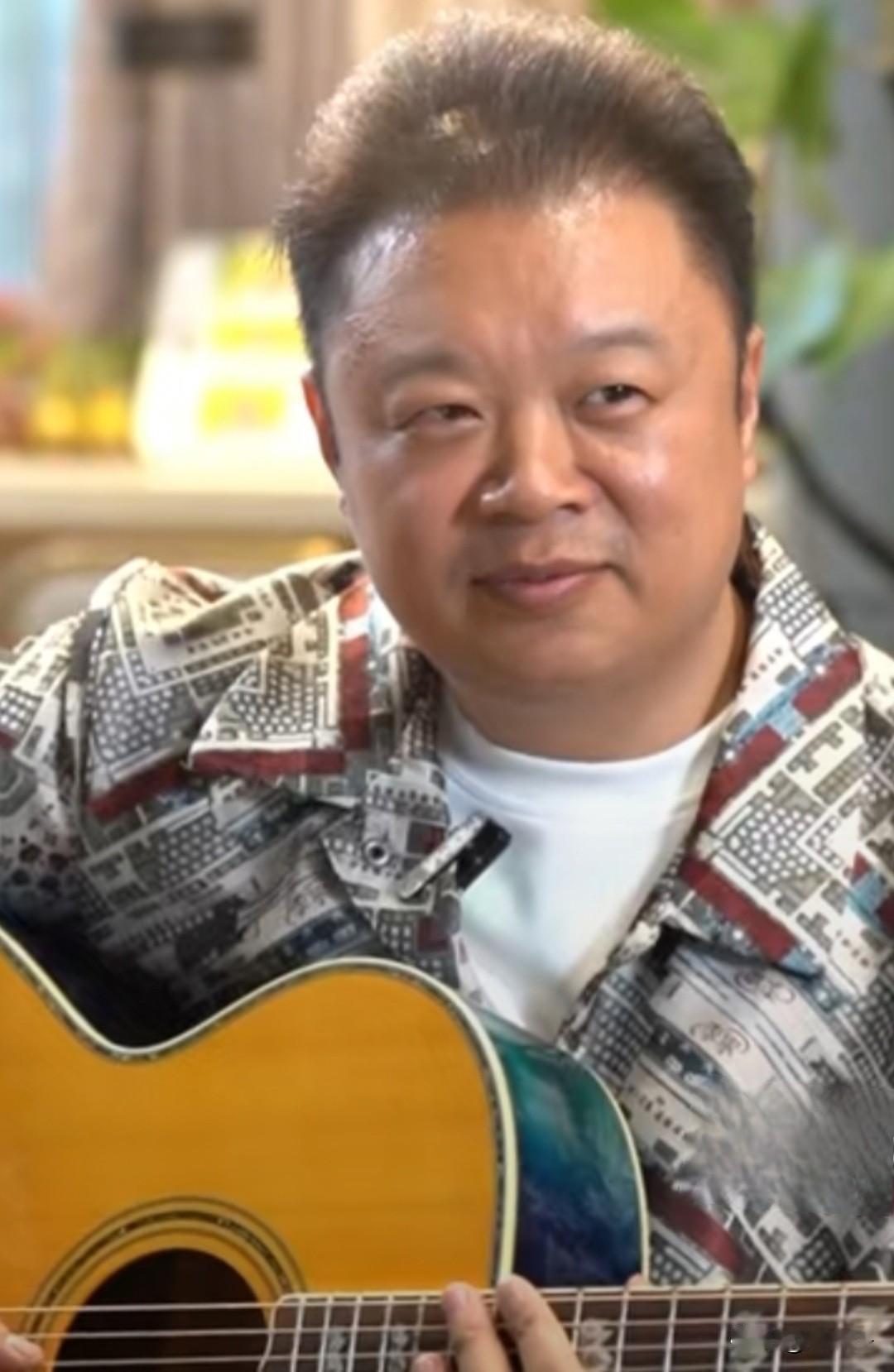 中国音乐史人物之第445位王岩（B）（1983.6.13一（生于山西运城。
歌手