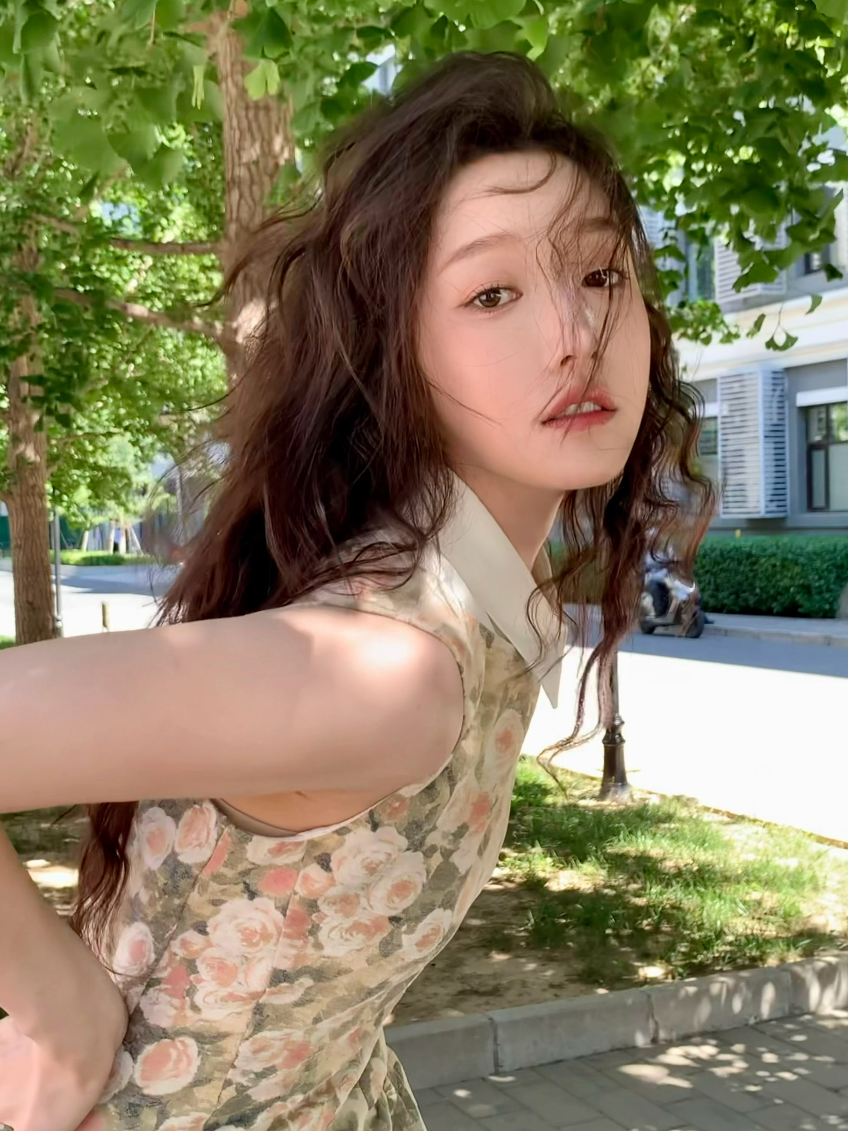 姜贞羽