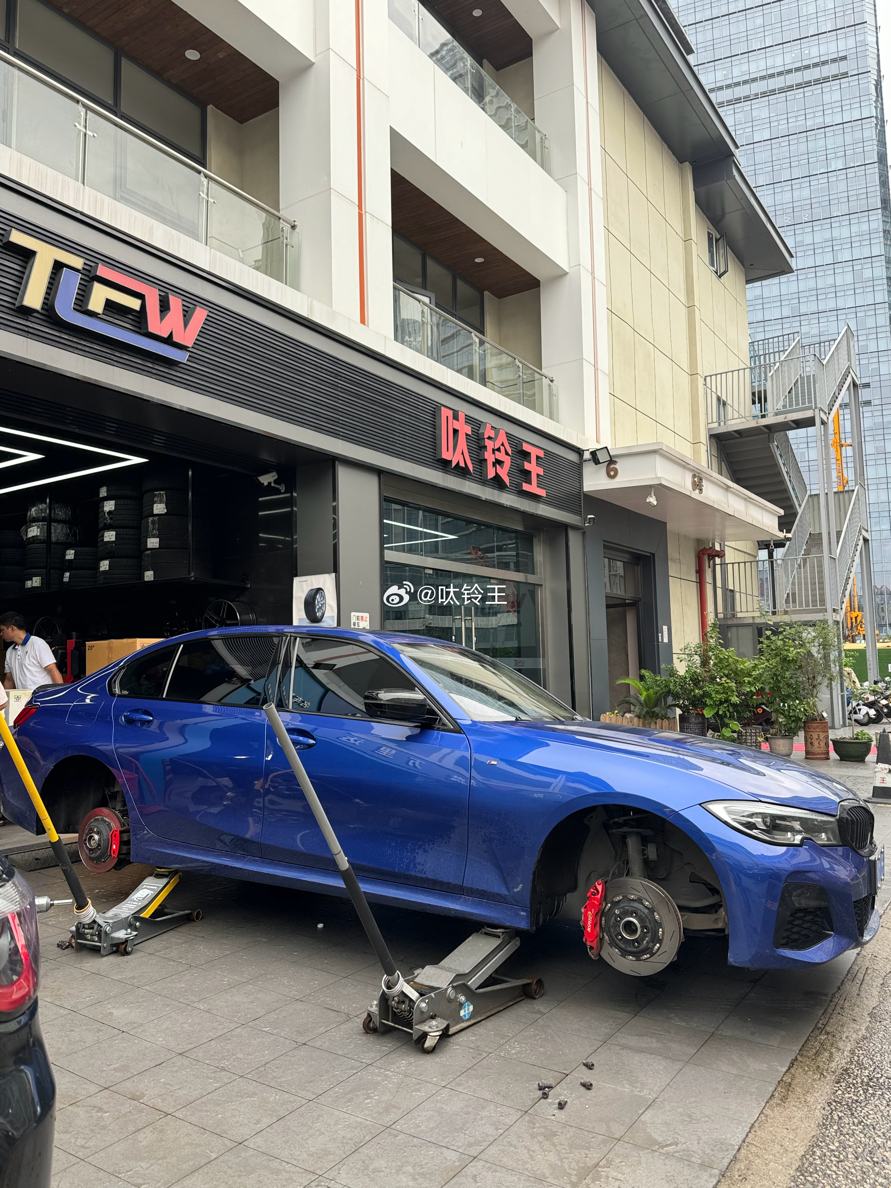 宝马3系，开工！ 