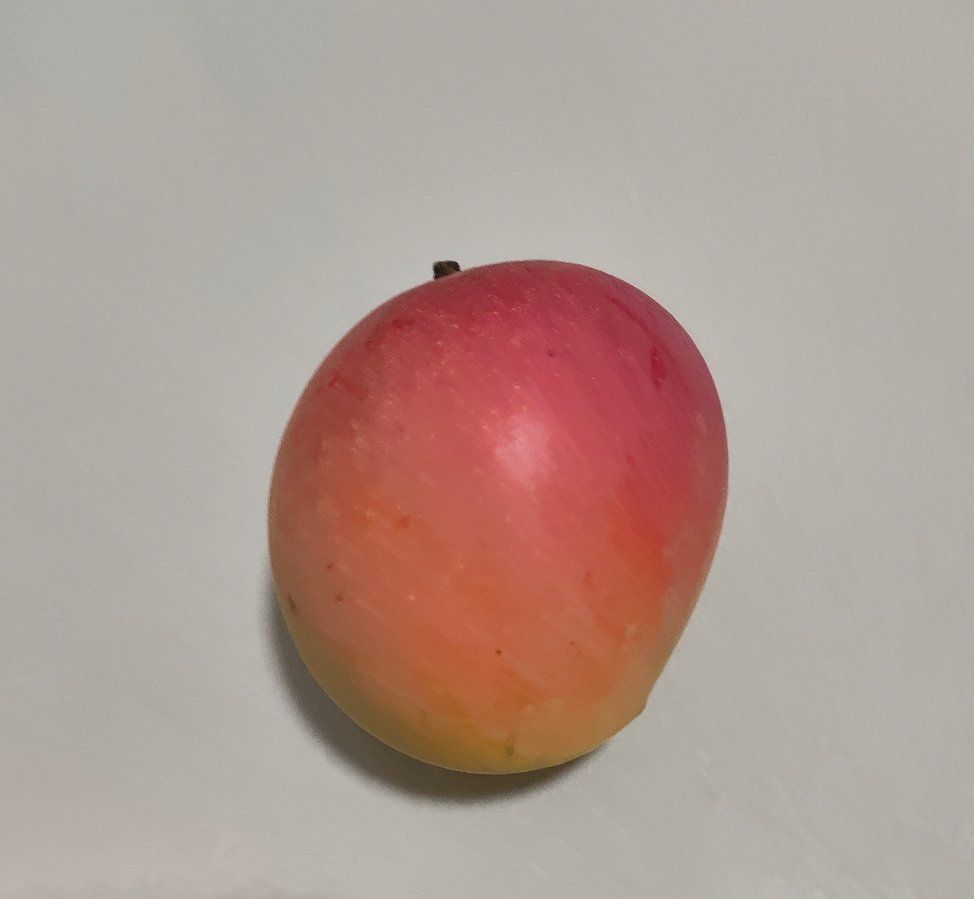 好芒果🥭的芒果它真的好漂亮，没有加任何滤镜实物更漂亮一半红色一半黄色！ 