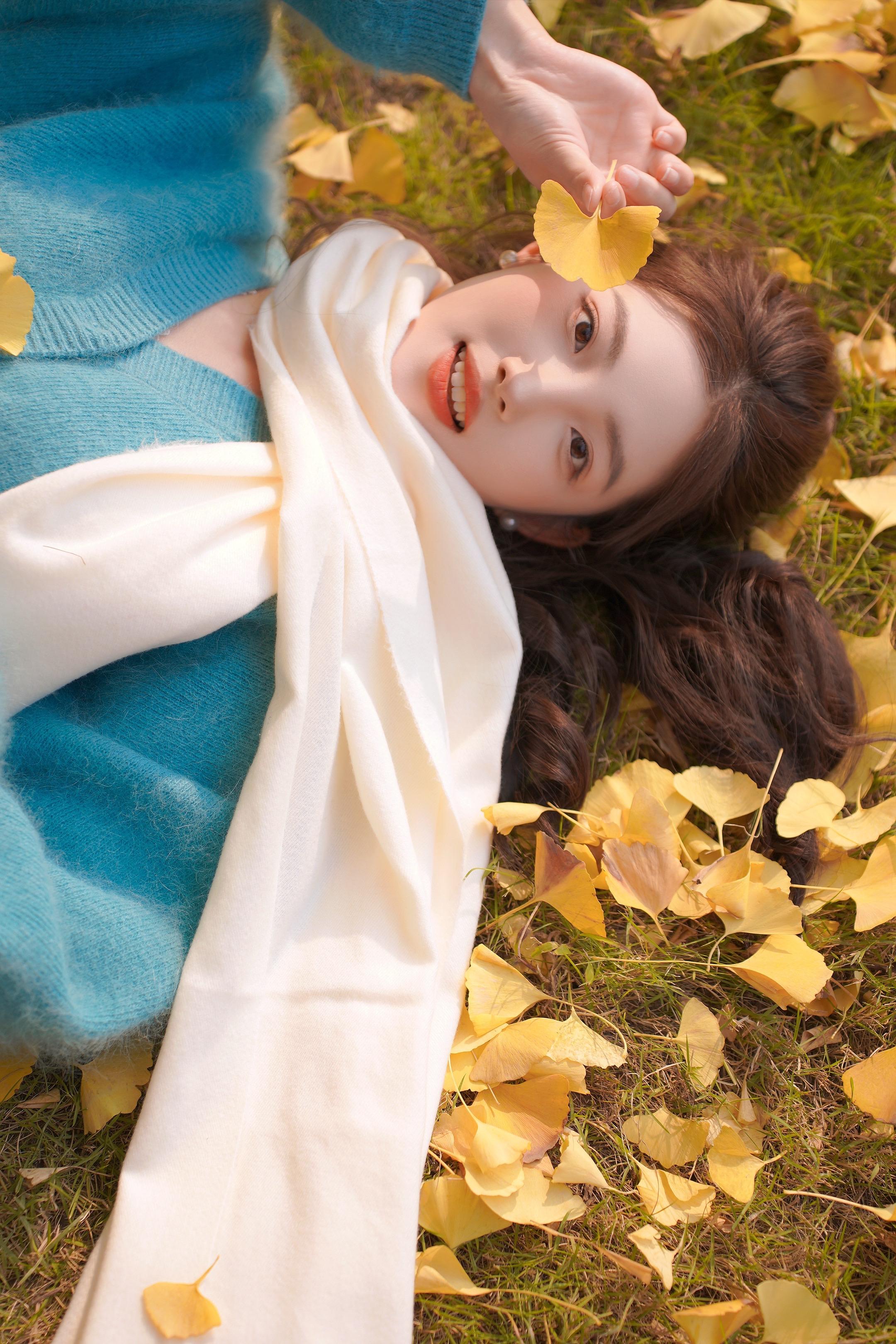 在这个落叶像雪的季节～🍂。