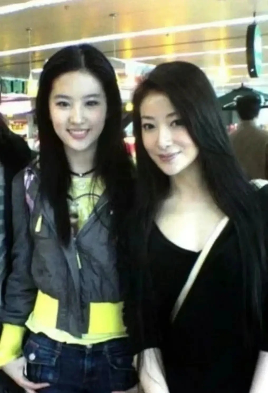 不得不承认随着年龄的增长，刘亦菲的颜值大不如前。 ​​​