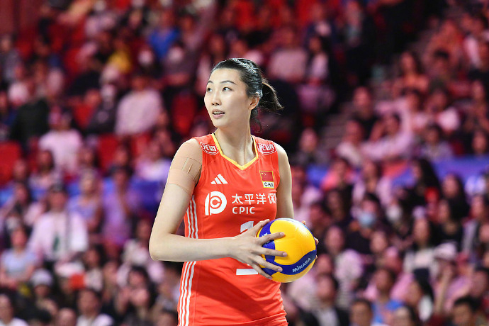 奥运冠军袁心玥开启教师生涯 天津南开大学发布2025-2026学年第二学期选课通