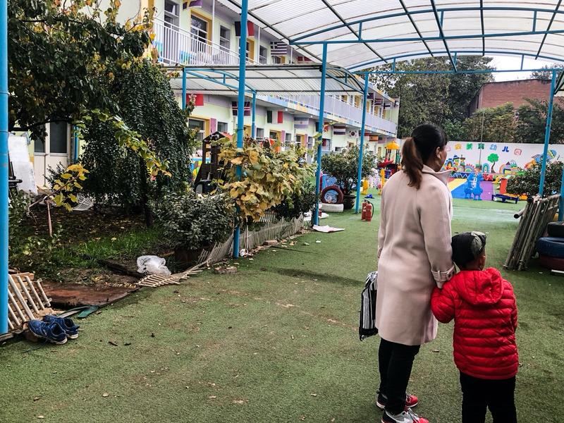 揪心！辽宁盘锦幼儿园虐童案开庭

今日，一则令人揪心的消息经都市现场报道引发广泛