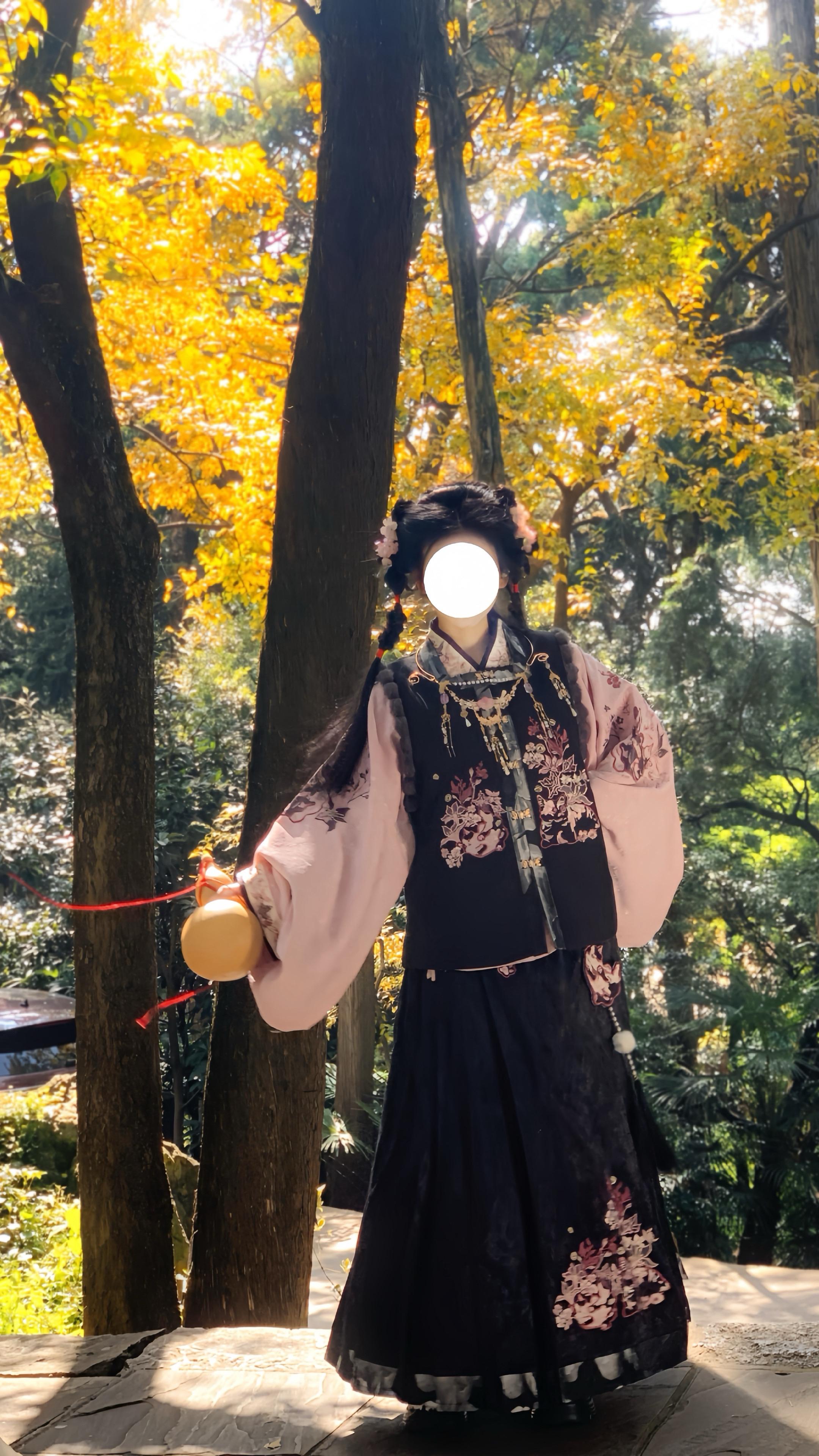 哎哟，这个季节就是要穿明制嘛。