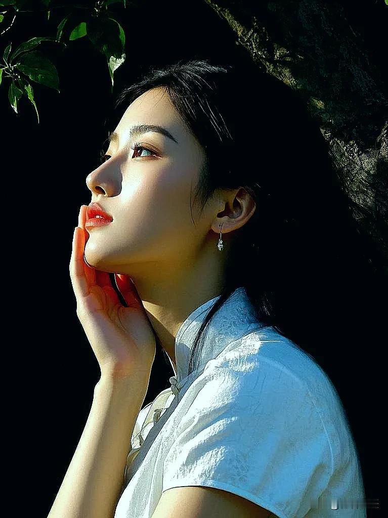 别说寒夜孤单
抬头繁星点点

可莫要说那寒夜便是孤单的呀。你瞧，当夜幕落下，寒意