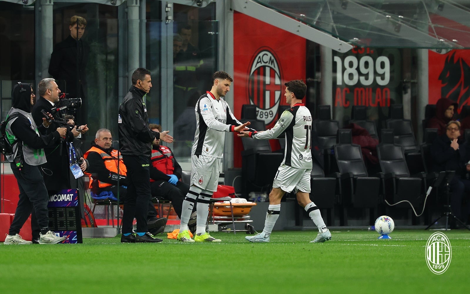 【】 意甲联赛🔴⚫️ 第76分钟，圣地亚哥·希门尼斯🇲🇽替补出场，正式伤愈