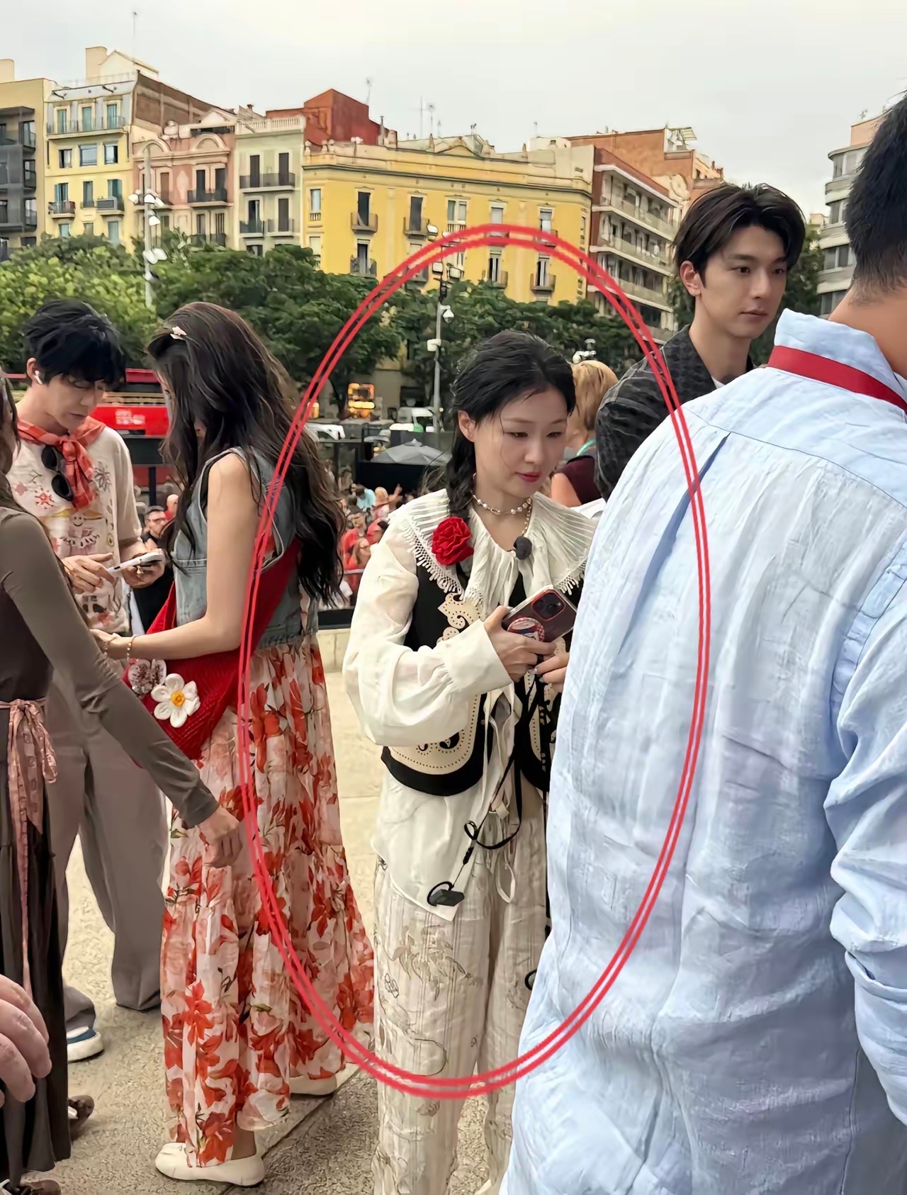 妈呀！金靖现实中长这样…… 