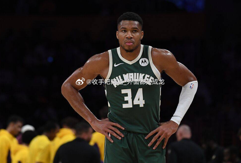 据美国数据网站统计，字母哥领跑本赛季阵地战进攻效率排名，亚历山大位列第二，约基奇